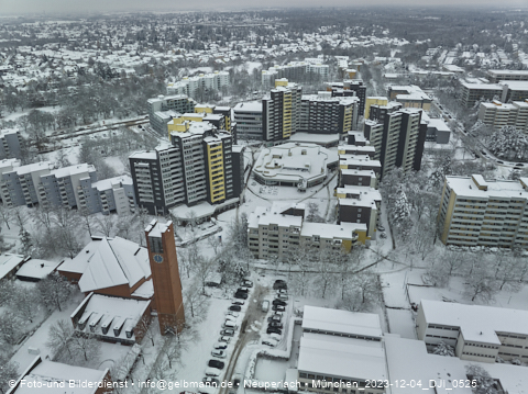 04.12.2023 - Marx-Zentrum, Studentenwohnheim und Wohnanlage Karl-Marx-Ring 52-62 und KMR 53-57c