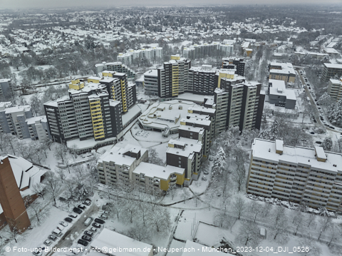 04.12.2023 - Marx-Zentrum, Studentenwohnheim und Wohnanlage Karl-Marx-Ring 52-62 und KMR 53-57c