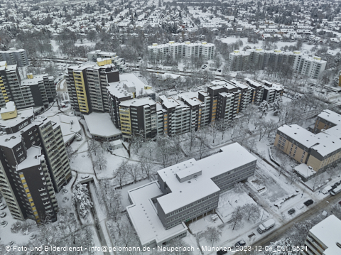 04.12.2023 - Marx-Zentrum, Studentenwohnheim und Wohnanlage Karl-Marx-Ring 52-62 und KMR 53-57c