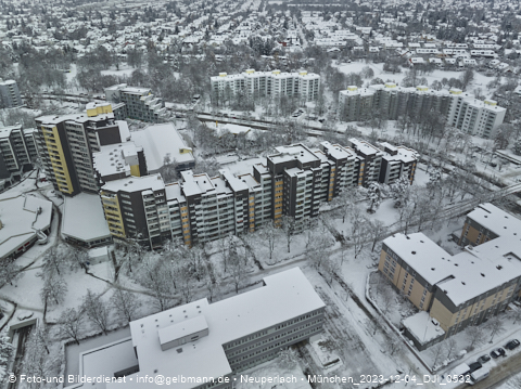 04.12.2023 - Marx-Zentrum, Studentenwohnheim und Wohnanlage Karl-Marx-Ring 52-62 und KMR 53-57c