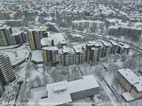 04.12.2023 - Marx-Zentrum, Studentenwohnheim und Wohnanlage Karl-Marx-Ring 52-62 und KMR 53-57c