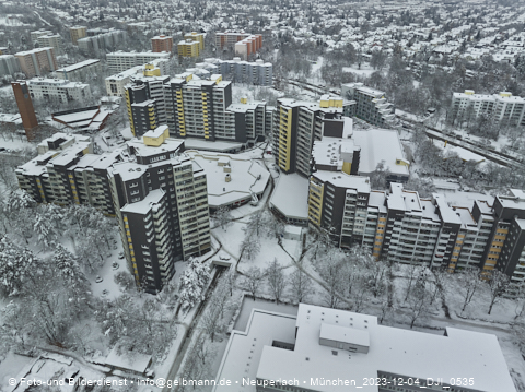 04.12.2023 - Marx-Zentrum, Studentenwohnheim und Wohnanlage Karl-Marx-Ring 52-62 und KMR 53-57c