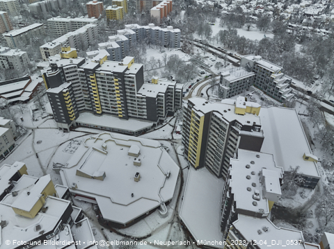 04.12.2023 - Marx-Zentrum, Studentenwohnheim und Wohnanlage Karl-Marx-Ring 52-62 und KMR 53-57c