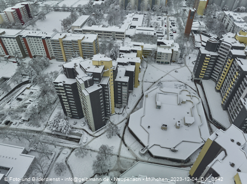 04.12.2023 - Marx-Zentrum, Studentenwohnheim und Wohnanlage Karl-Marx-Ring 52-62 und KMR 53-57c