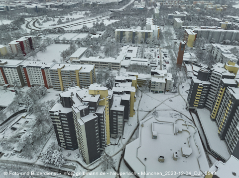 04.12.2023 - Marx-Zentrum, Studentenwohnheim und Wohnanlage Karl-Marx-Ring 52-62 und KMR 53-57c