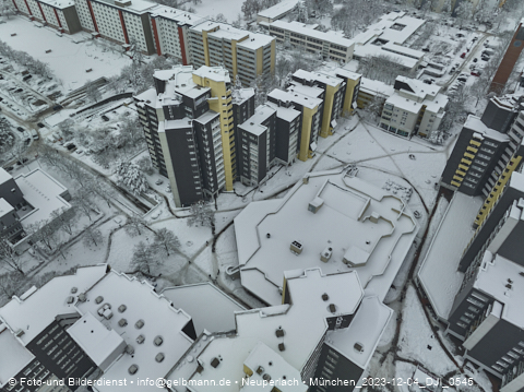 04.12.2023 - Marx-Zentrum, Studentenwohnheim und Wohnanlage Karl-Marx-Ring 52-62 und KMR 53-57c