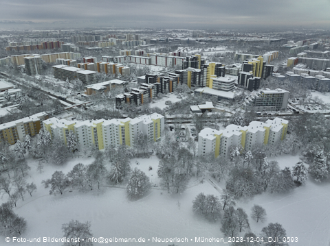 04.12.2023 - Marx-Zentrum, Studentenwohnheim und Wohnanlage Karl-Marx-Ring 52-62 und KMR 53-57c