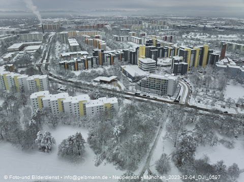 04.12.2023 - Marx-Zentrum, Studentenwohnheim und Wohnanlage Karl-Marx-Ring 52-62 und KMR 53-57c