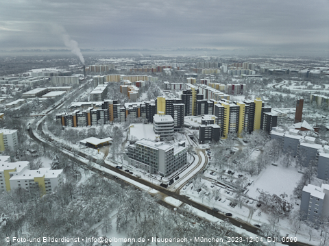 04.12.2023 - Marx-Zentrum, Studentenwohnheim und Wohnanlage Karl-Marx-Ring 52-62 und KMR 53-57c