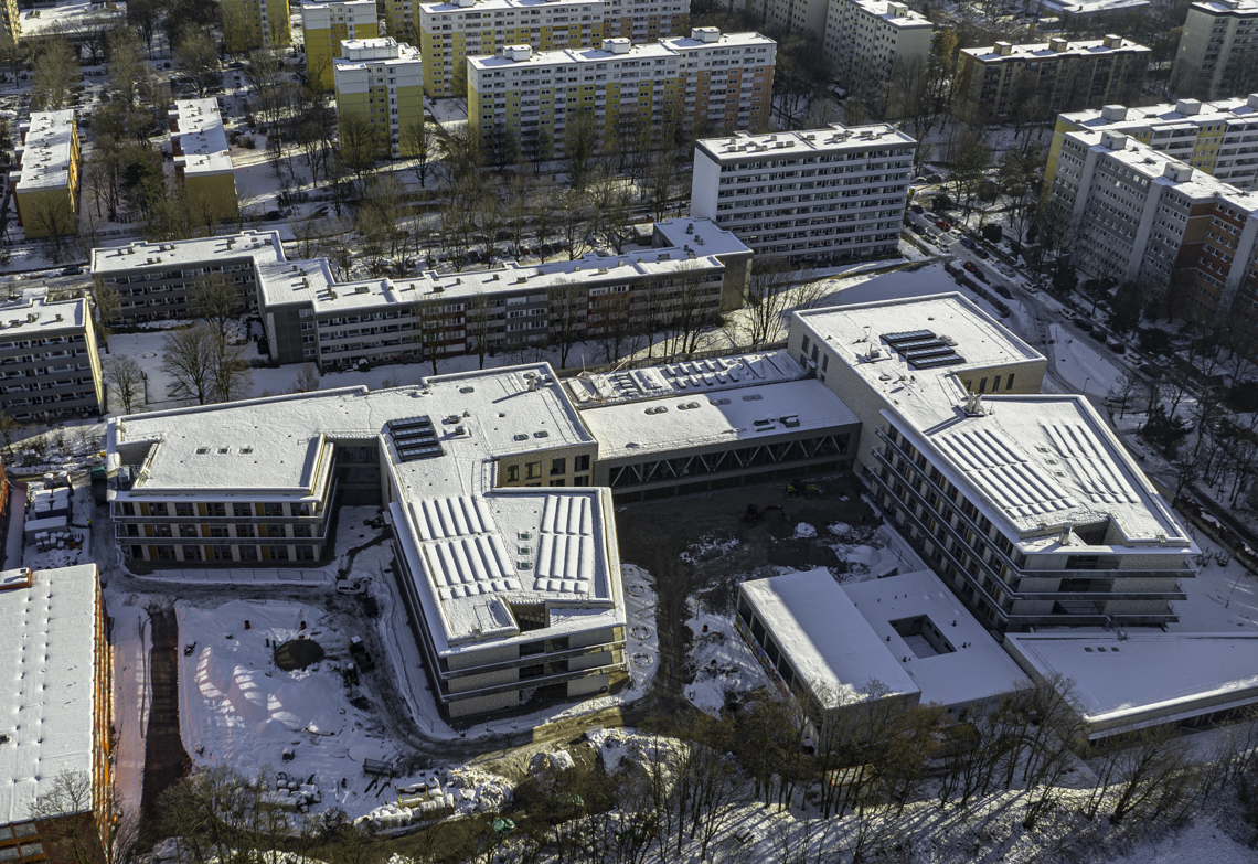 07.12.2021 - Baustelle Grundschule am Strehleranger und Neuperlach