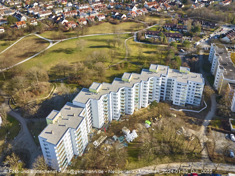 30.01.2024 - Marx-Zentrum, Studentenwohnheim und Wohnanlage Karl-Marx-Ring 52-62 und KMR 53-57c