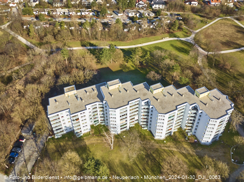 30.01.2024 - Marx-Zentrum, Studentenwohnheim und Wohnanlage Karl-Marx-Ring 52-62 und KMR 53-57c