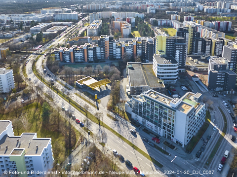 30.01.2024 - Marx-Zentrum, Studentenwohnheim und Wohnanlage Karl-Marx-Ring 52-62 und KMR 53-57c