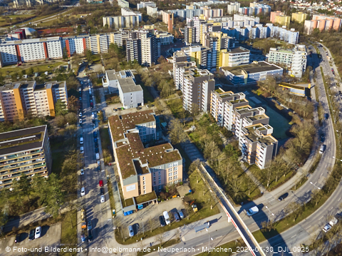 30.01.2024 - Marx-Zentrum, Studentenwohnheim und Wohnanlage Karl-Marx-Ring 52-62 und KMR 53-57c