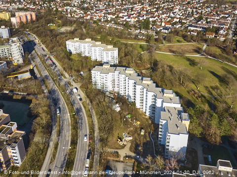 30.01.2024 - Marx-Zentrum, Studentenwohnheim und Wohnanlage Karl-Marx-Ring 52-62 und KMR 53-57c