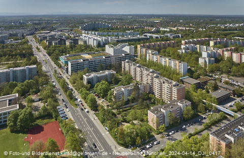 14.04.2024 - Marx-Zentrum, Studentenwohnheim und Wohnanlage Karl-Marx-Ring 52-62 und KMR 53-57c