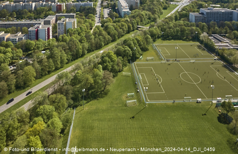 14.04.2024 - Marx-Zentrum, Studentenwohnheim und Wohnanlage Karl-Marx-Ring 52-62 und KMR 53-57c