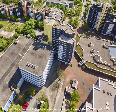 01.05.2024 - Marx-Zentrum, Studentenwohnheim und Wohnanlage Karl-Marx-Ring 52-62 und KMR 53-57c