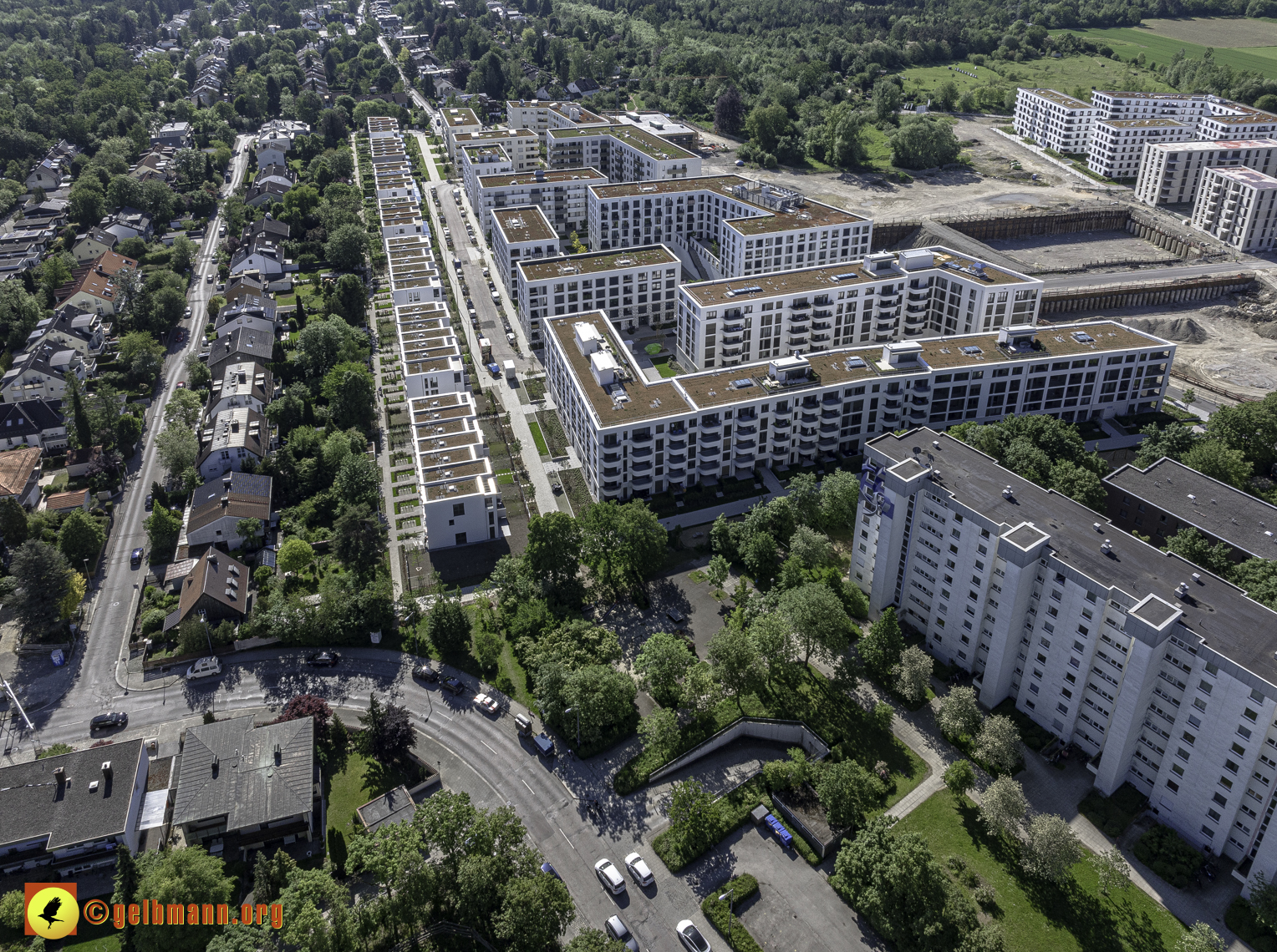 14.05.2024 - DEMOS-Baustelle und BayernHeim-Baustelle Alexisquartier in Neuperlach