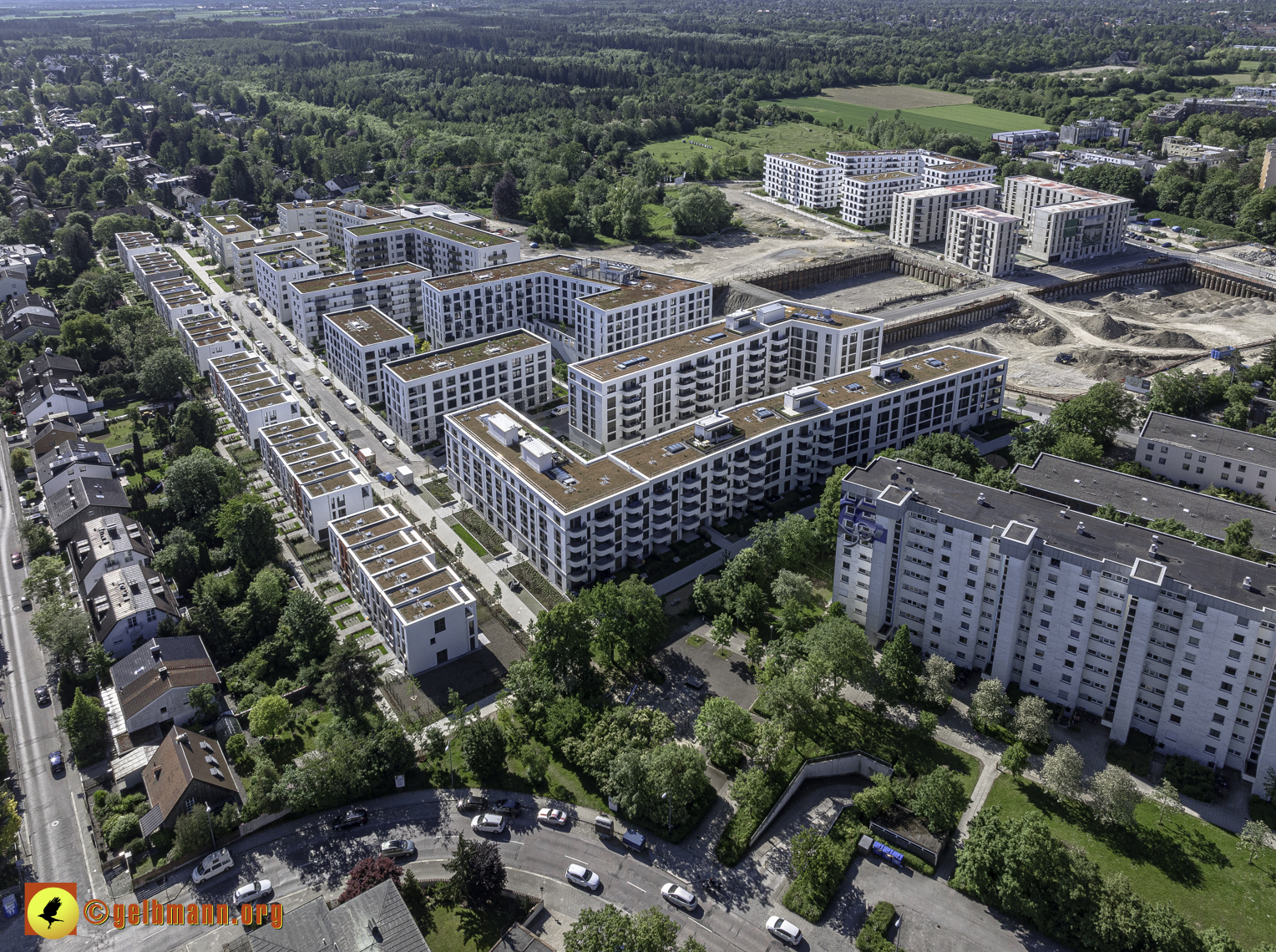 14.05.2024 - DEMOS-Baustelle und BayernHeim-Baustelle Alexisquartier in Neuperlach