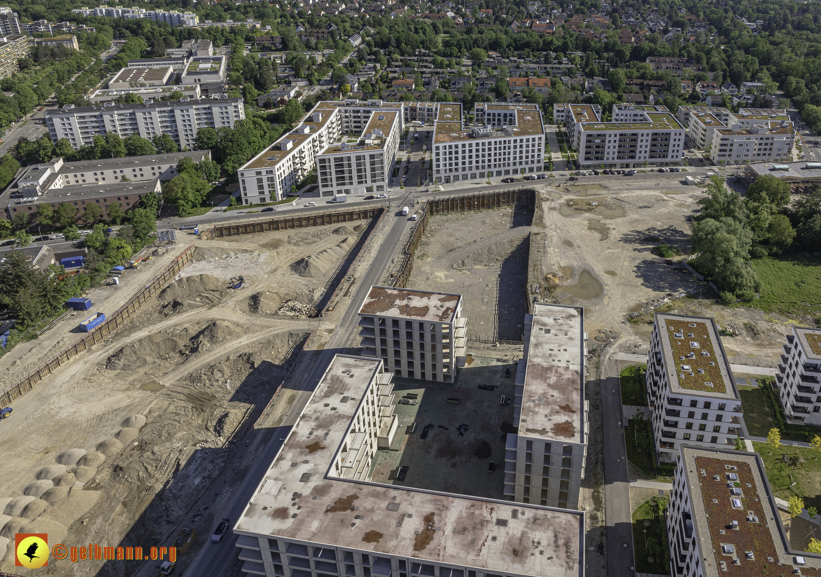 14.05.2024 - DEMOS-Baustelle und BayernHeim-Baustelle Alexisquartier in Neuperlach