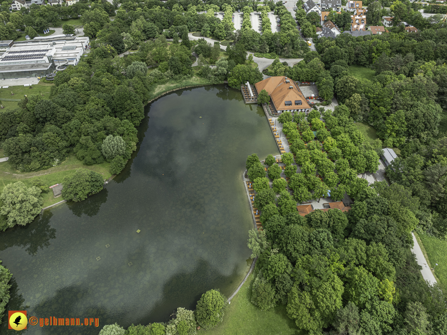 25.05.2024 - Ostpark mit Biergarten und See in Berg am Laim