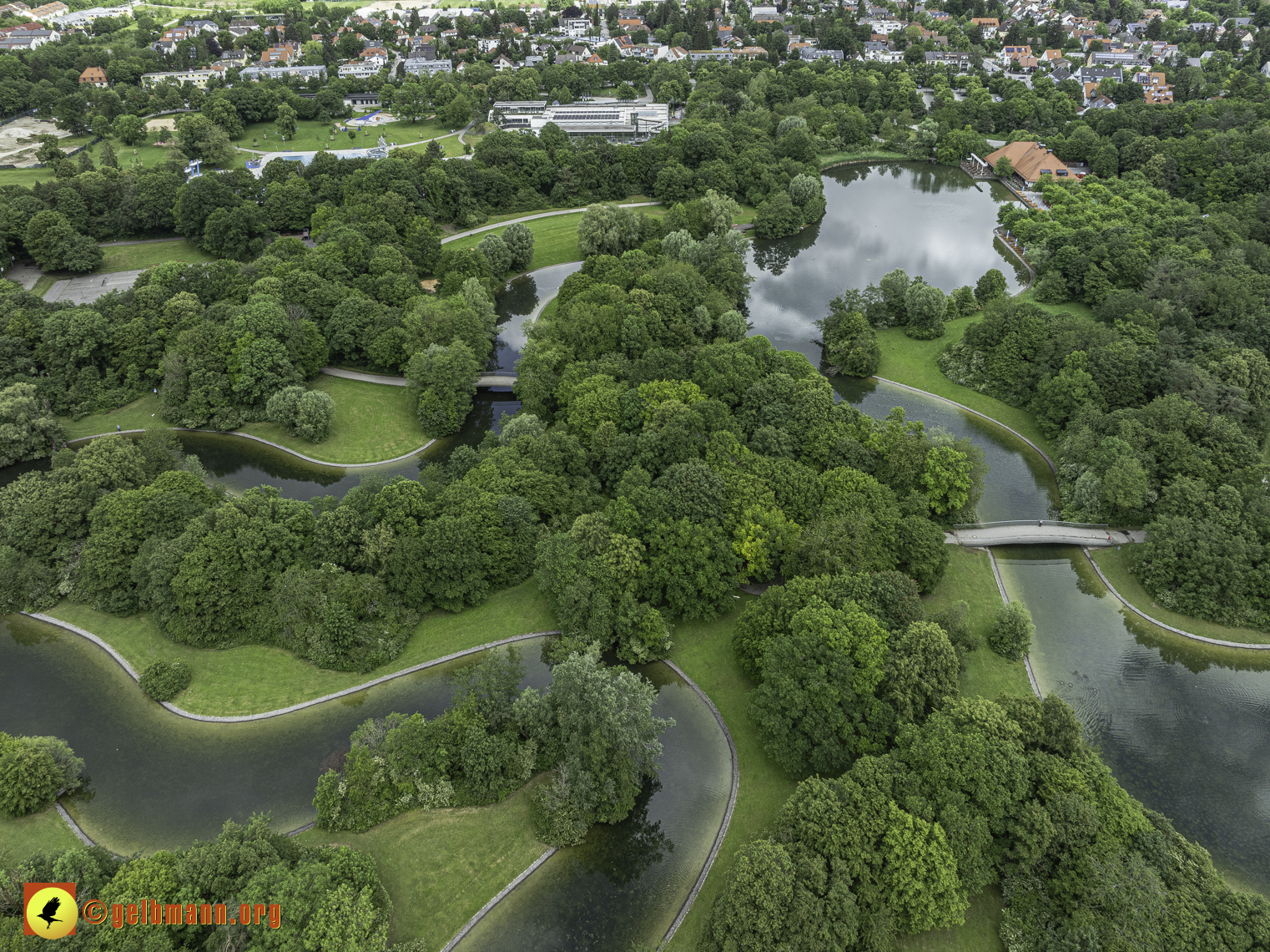 25.05.2024 - Ostpark mit Biergarten und See in Berg am Laim