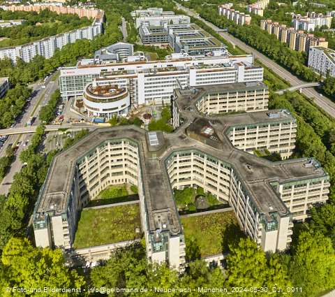 30.05.2024 - Marx-Zentrum, Studentenwohnheim, Wohnanlage Karl-Marx-Ring 52-62, KMR 53-57c Umgebung