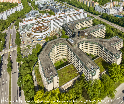 30.05.2024 - Marx-Zentrum, Studentenwohnheim, Wohnanlage Karl-Marx-Ring 52-62, KMR 53-57c Umgebung