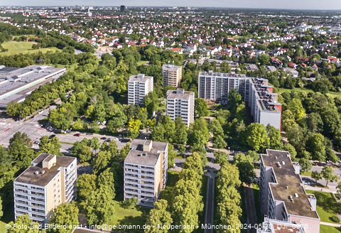 30.05.2024 - Marx-Zentrum, Studentenwohnheim, Wohnanlage Karl-Marx-Ring 52-62, KMR 53-57c Umgebung