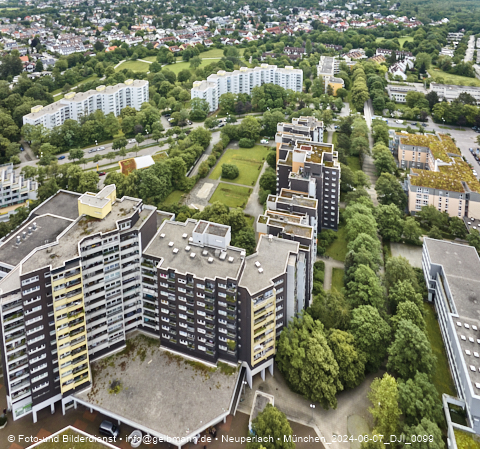 07.06.2024 - Marx-Zentrum, Studentenwohnheim, Wohnanlage Karl-Marx-Ring 52-62, KMR 53-57c Umgebung
