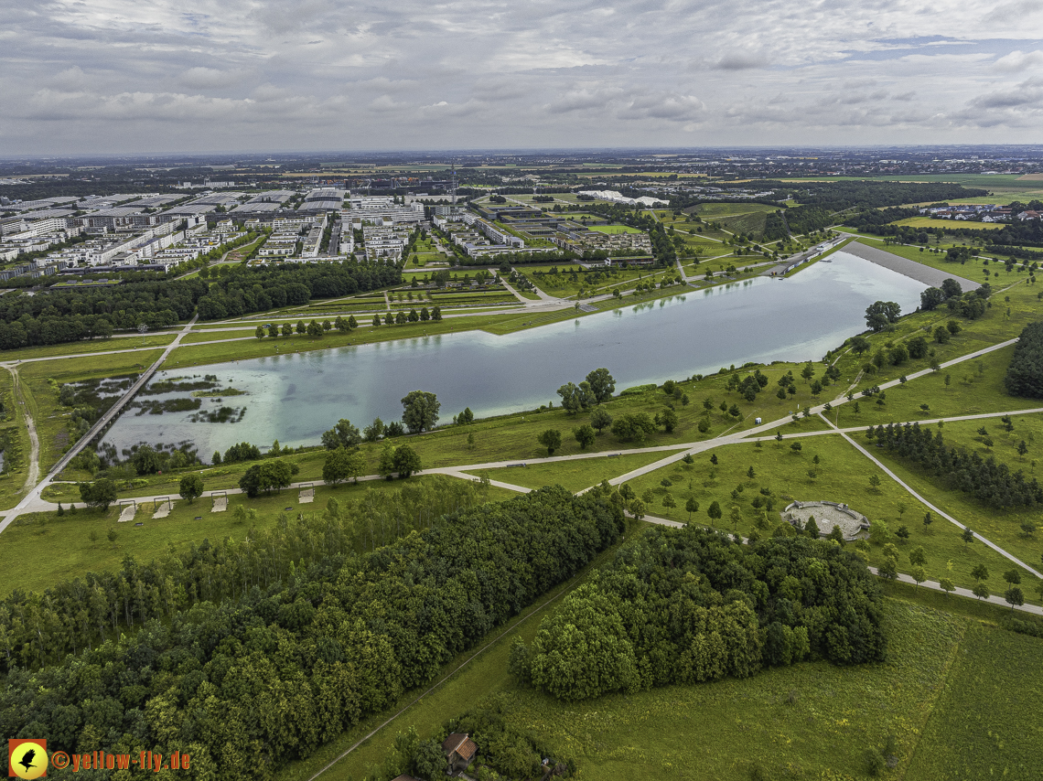 11.07.2024 - DEMOS-Baustelle und BayernHeim-Baustelle in Gronsdorf