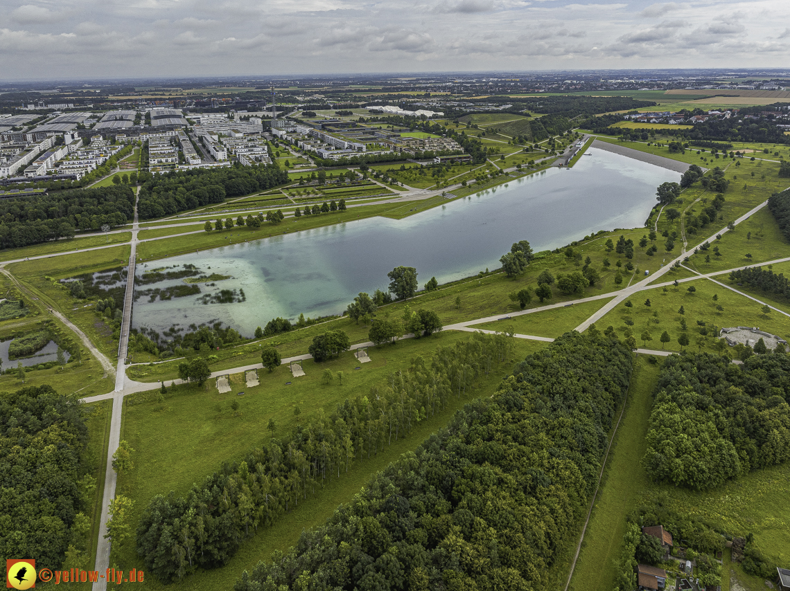 11.07.2024 - DEMOS-Baustelle und BayernHeim-Baustelle in Gronsdorf