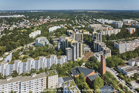 29.07.2024 - Marx-Zentrum, Studentenwohnheim, Wohnanlage Karl-Marx-Ring 52-62, KMR 53-57c Umgebung