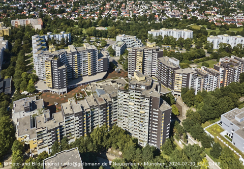 29.07.2024 - Marx-Zentrum, Studentenwohnheim, Wohnanlage Karl-Marx-Ring 52-62, KMR 53-57c Umgebung