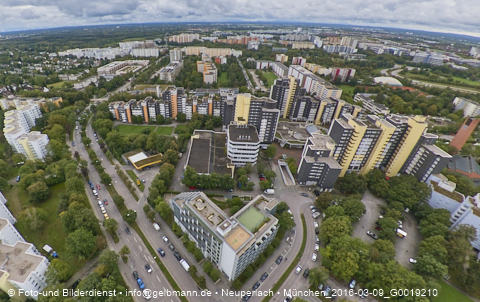 12.09.2024 - Marx-Zentrum, Studentenwohnheim, Wohnanlage Karl-Marx-Ring 52-62, KMR 53-57c Umgebung