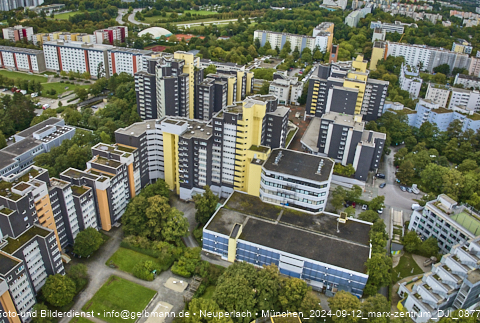 12.09.2024 - Marx-Zentrum, Studentenwohnheim, Wohnanlage Karl-Marx-Ring 52-62, KMR 53-57c Umgebung