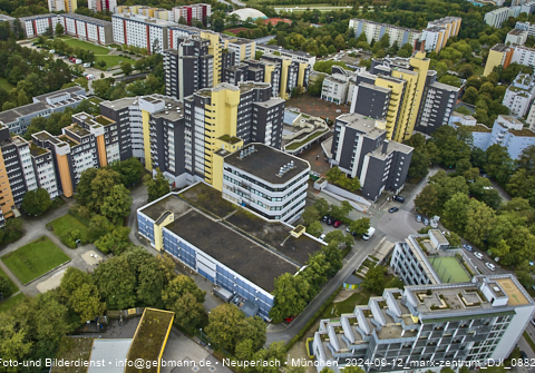 12.09.2024 - Marx-Zentrum, Studentenwohnheim, Wohnanlage Karl-Marx-Ring 52-62, KMR 53-57c Umgebung