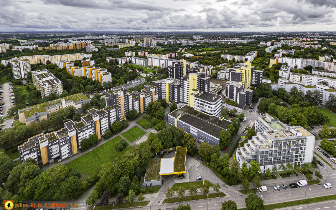 13.09.2024 - das Marx-Zentrum und Wohnanlage am Karl-Marx-Ring 52-62