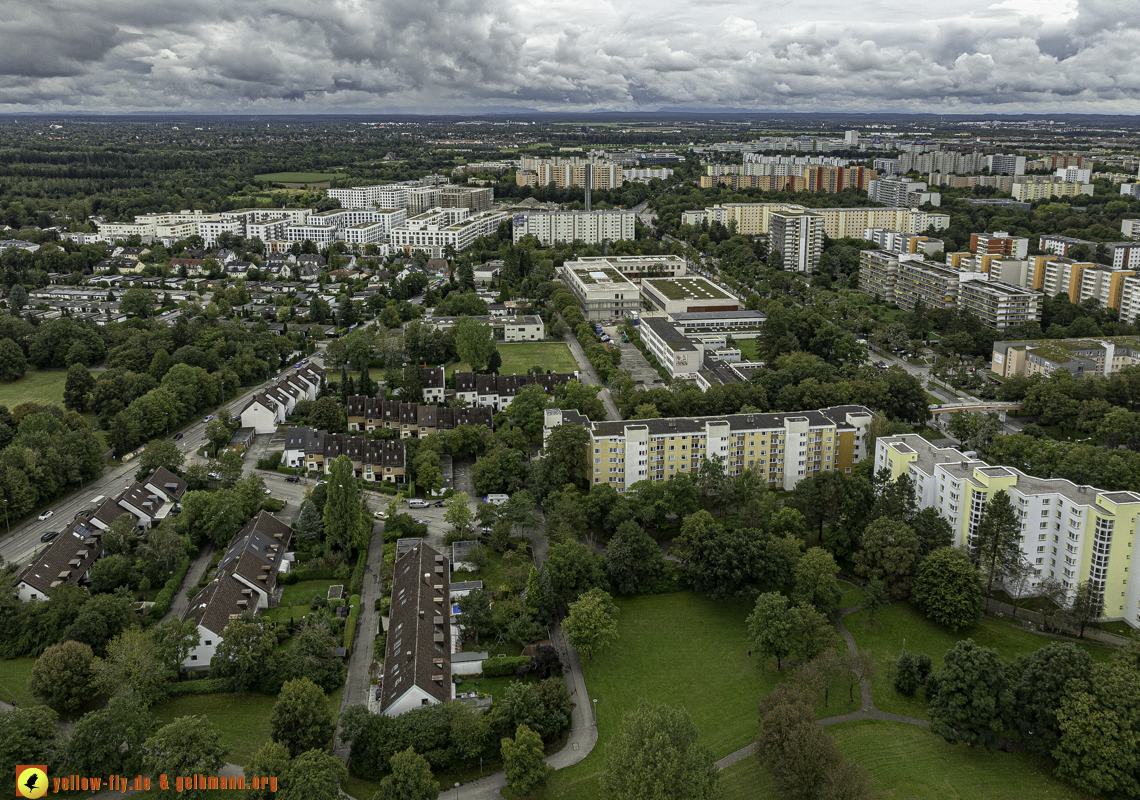 13.09.2024 - das Marx-Zentrum und Wohnanlage am Karl-Marx-Ring 52-62