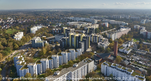 29.10.2024 - Marx-Zentrum, Studentenwohnheim, Wohnanlage Karl-Marx-Ring 52-62, KMR 53-57c Umgebung