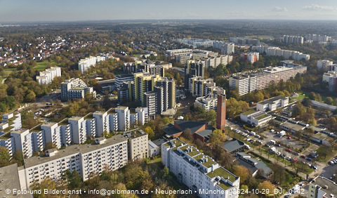 29.10.2024 - Marx-Zentrum, Studentenwohnheim, Wohnanlage Karl-Marx-Ring 52-62, KMR 53-57c Umgebung
