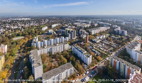 29.10.2024 - Marx-Zentrum, Studentenwohnheim, Wohnanlage Karl-Marx-Ring 52-62, KMR 53-57c Umgebung