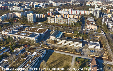 06.03.2025 - Marx-Zentrum, Studentenwohnheim, Wohnanlage Karl-Marx-Ring 52-62, KMR 53-57c Umgebung
