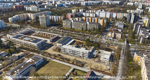 11.03.2025 - Marx-Zentrum, Studentenwohnheim, Wohnanlage Karl-Marx-Ring 52-62, KMR 53-57c Umgebung