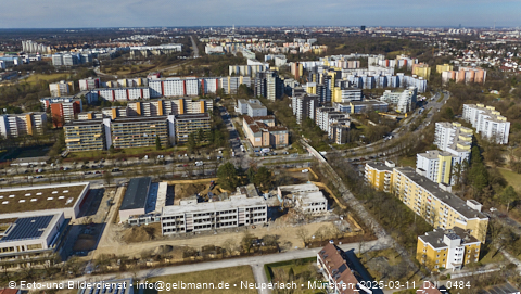 11.03.2025 - Marx-Zentrum, Studentenwohnheim, Wohnanlage Karl-Marx-Ring 52-62, KMR 53-57c Umgebung