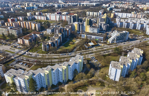17.03.2025 - Marx-Zentrum, Studentenwohnheim, Wohnanlage Karl-Marx-Ring 52-62, KMR 53-57c Umgebung