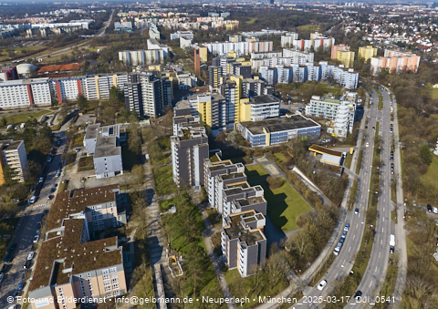 17.03.2025 - Marx-Zentrum, Studentenwohnheim, Wohnanlage Karl-Marx-Ring 52-62, KMR 53-57c Umgebung