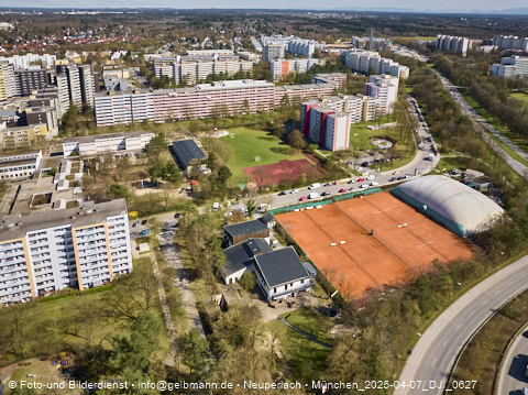 07.04.2025 - Münchner Wohnen am Karl-Marx-Ring 11-21 in Neuperlach
