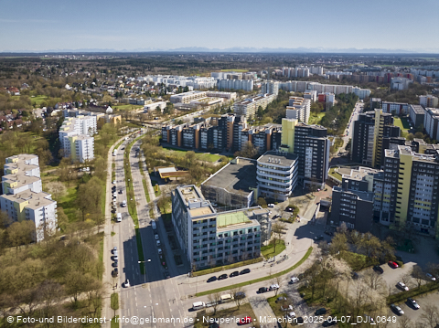 07.04.2025 - Münchner Wohnen am Karl-Marx-Ring 11-21 in Neuperlach